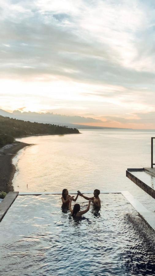 Waenis Sunset View Hotel And Restaurant, Amed, Bali Kültér fotó