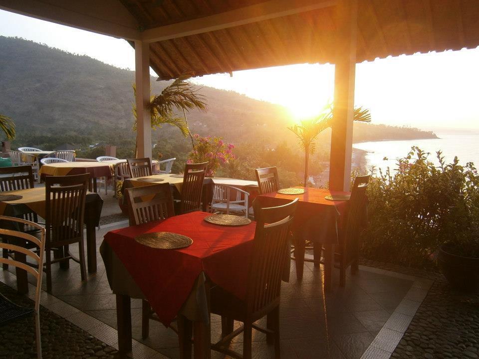 Waenis Sunset View Hotel And Restaurant, Amed, Bali Kültér fotó