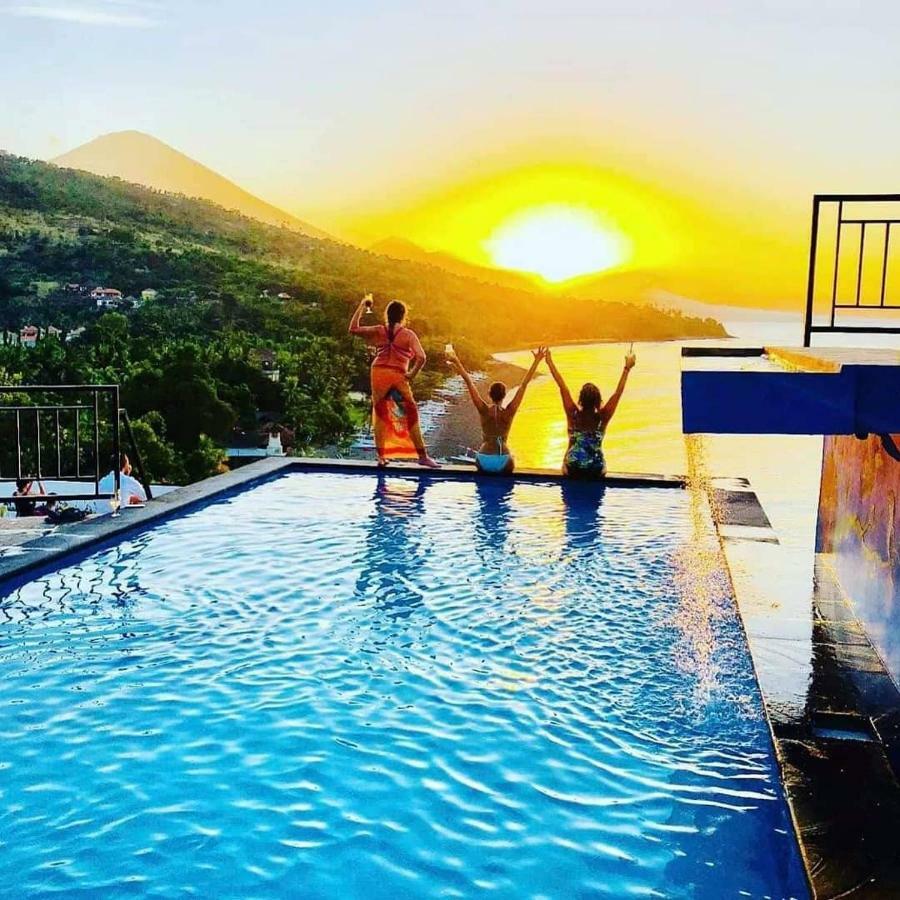 Waenis Sunset View Hotel And Restaurant, Amed, Bali Kültér fotó