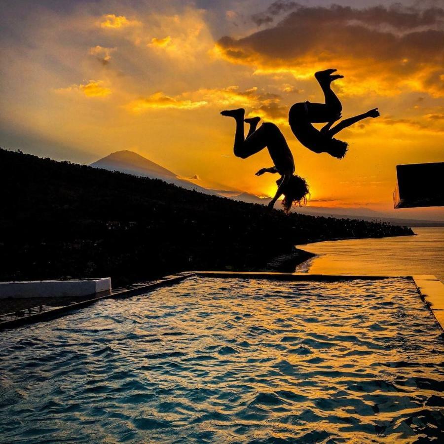 Waenis Sunset View Hotel And Restaurant, Amed, Bali Kültér fotó
