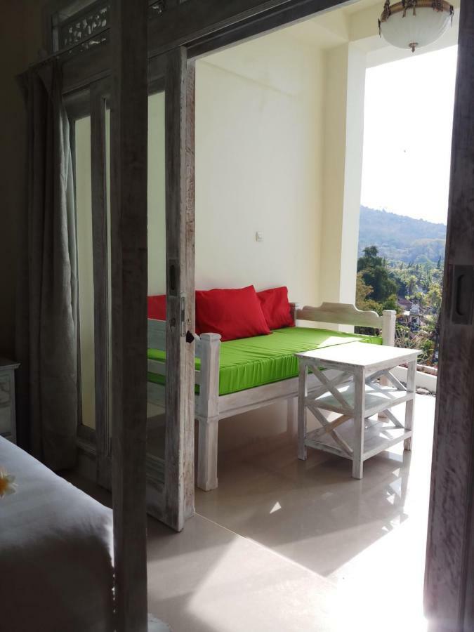 Waenis Sunset View Hotel And Restaurant, Amed, Bali Kültér fotó
